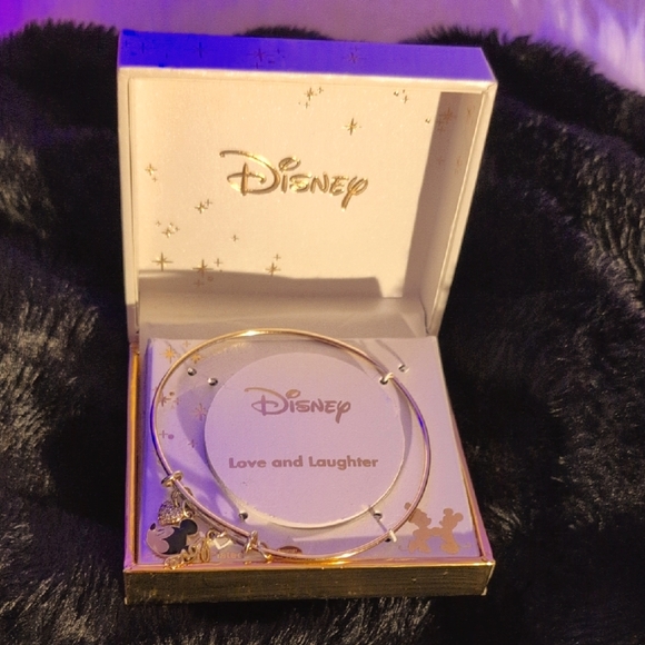 Disney Gold Bangle Bracelet NWOT - Picture 1 of 4